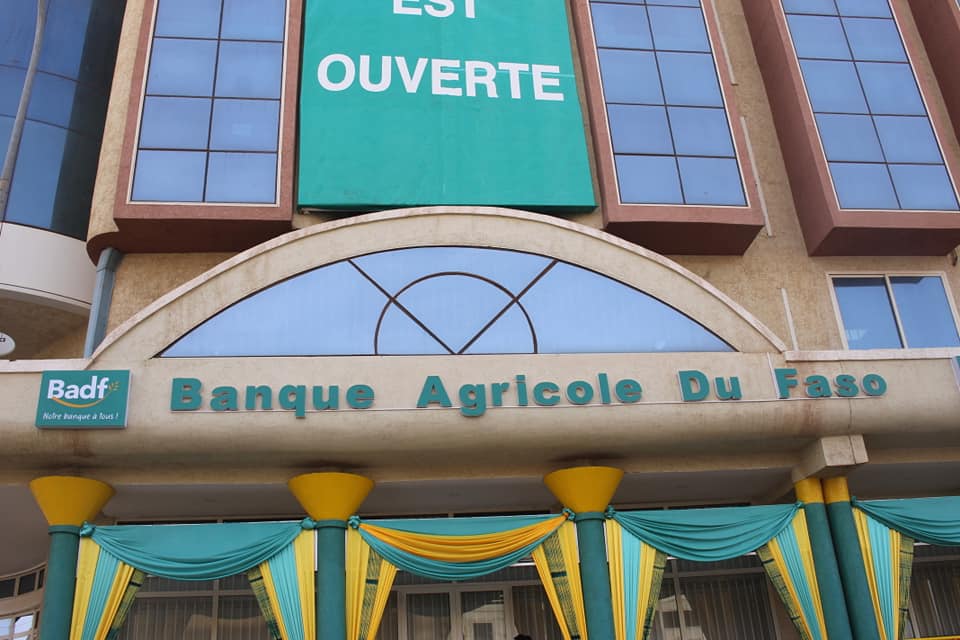 
          Un projet de loi de financement de la Banque agricole, adopté au Burkina Faso